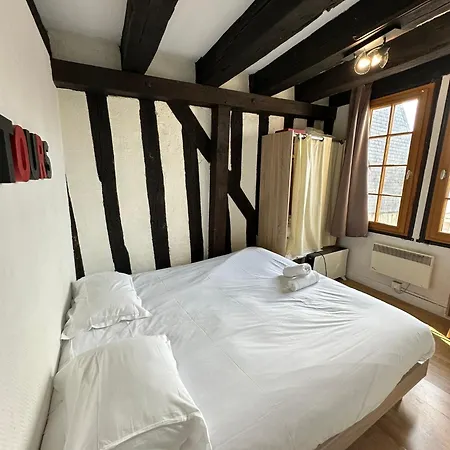 Gites Place Plumereau De Tours Exterior photo